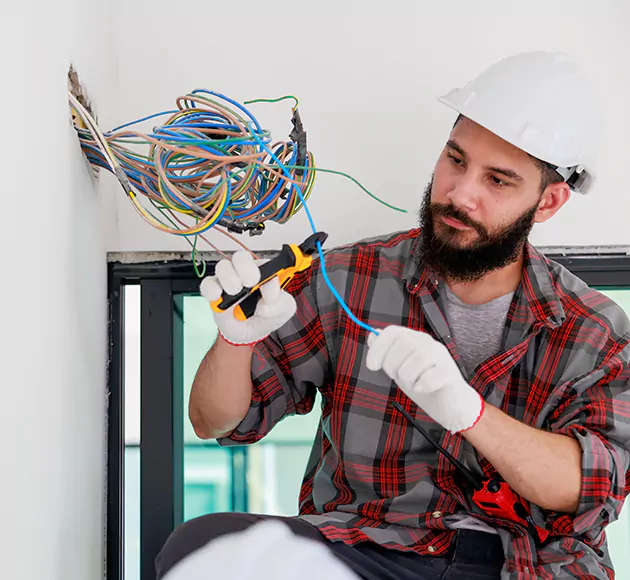 Professional Low Voltage Electrician: Your Local Systems Technician in Ankeny, IA